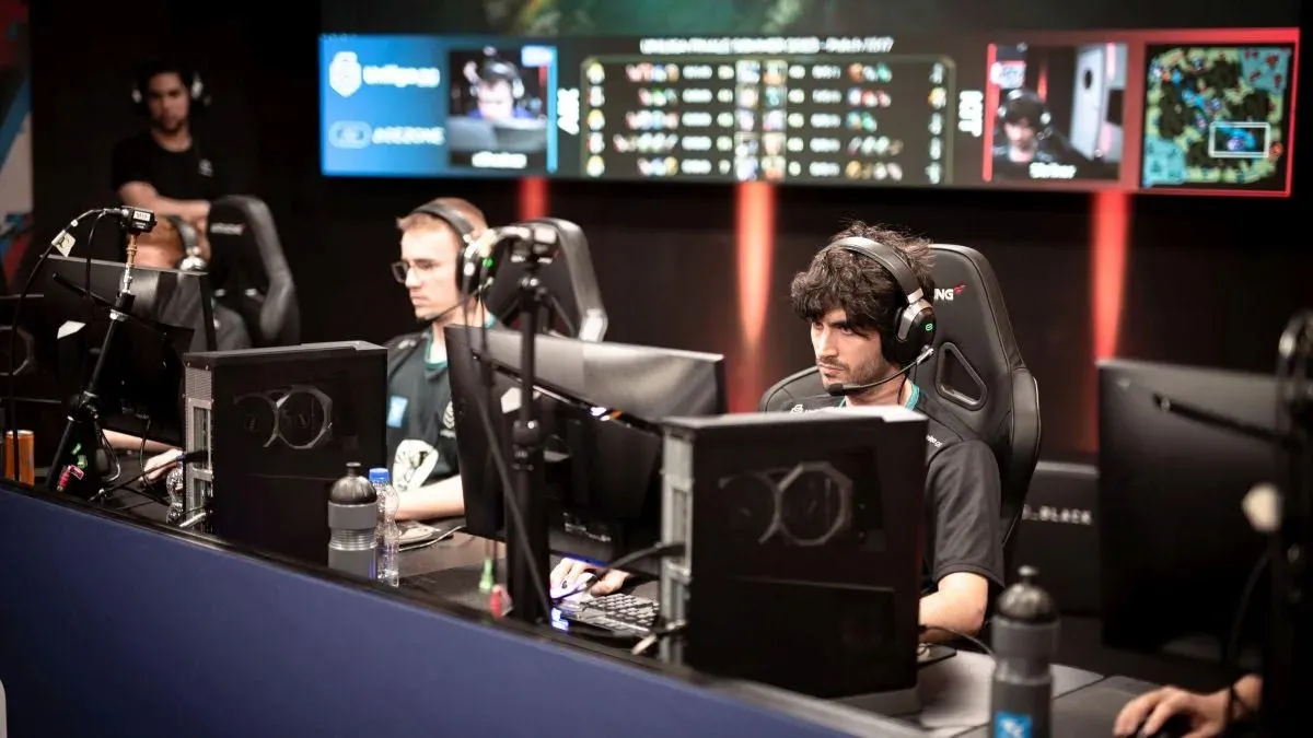 KIT SC eSports: League-of-Legends-Match auf der Bühne